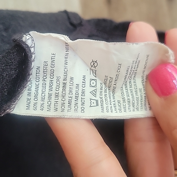 Prana Charcoal Gray Split Neck Tee with Crochet Trim Size Small - Picture 4 of 6